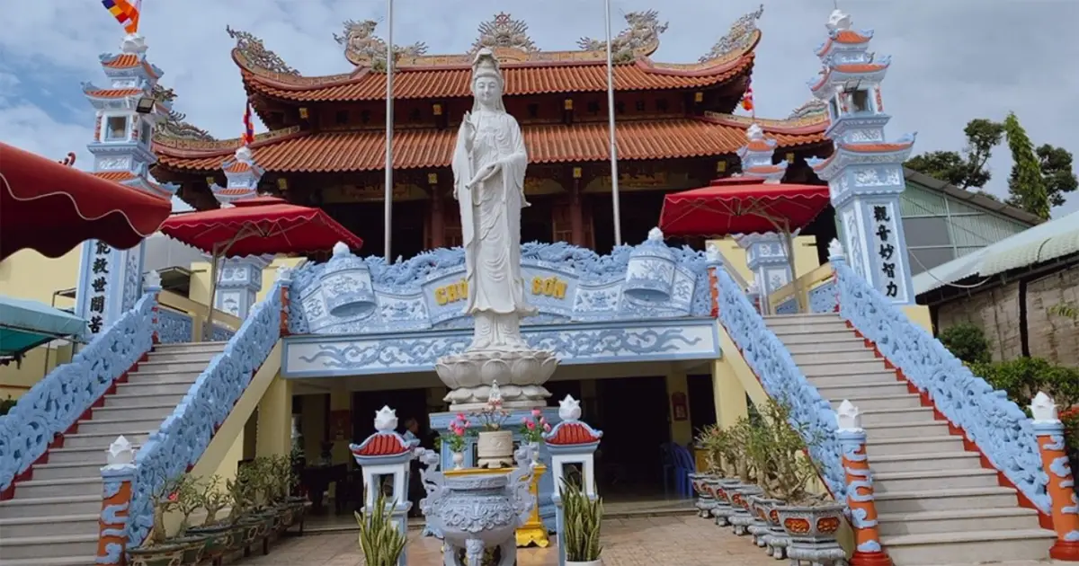 Những ngôi chùa đẹp và linh thiêng tại Long Khánh, Đồng Nai