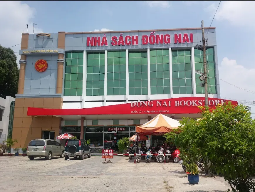 Nhà sách FAHASA Đồng Nai