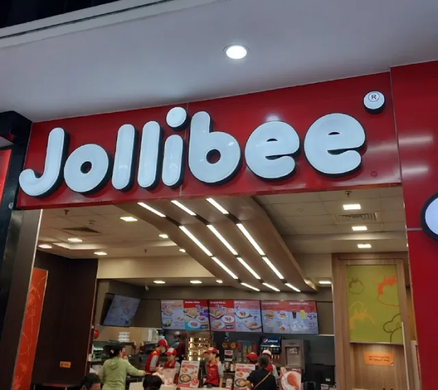 Jollibee GO! Tân Hiệp